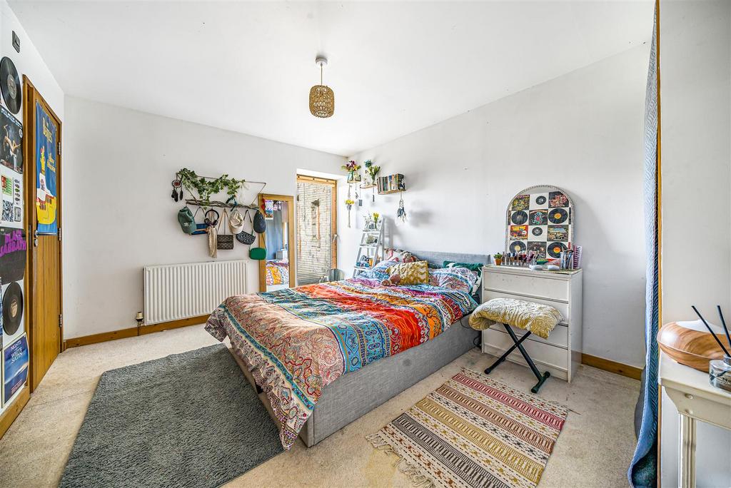 Faunstone Archive Bed2.jpg