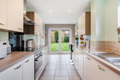 33 Buckstone Oval, Leeds, LS17 5HF