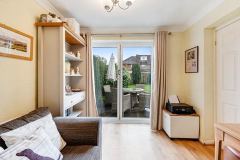33 Buckstone Oval, Leeds, LS17 5HF