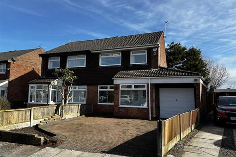 3 bedroom semi-detached house for sale, Salcombe Drive, Southport