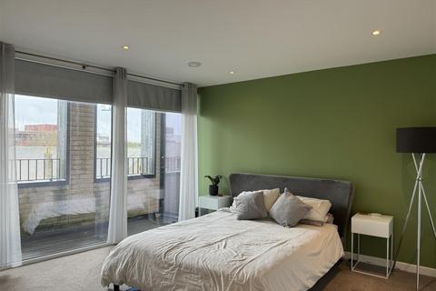 2 bedroom apartment for sale, Fenton Court, Burgess Springs, Chelmsford CM1 1HW