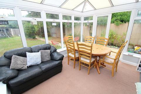 3 bedroom semi-detached house for sale, Westbourne Grove, Chelmsford