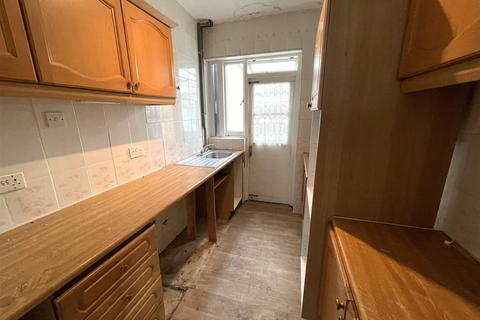 3 bedroom house for sale, Limpsfield Avenue, Thornton Heath CR7