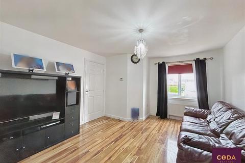 3 bedroom end of terrace house for sale - Kincardine Square, Glasgow