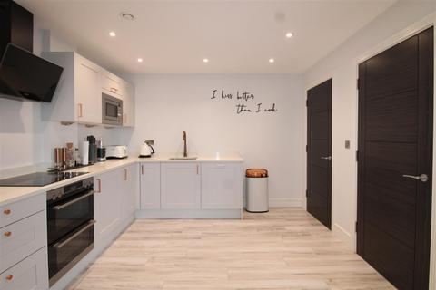 2 bedroom apartment for sale, St Johns Road, Stourbridge