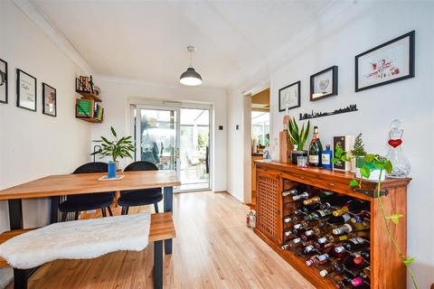31 Cedar Crescent, North Baddesley, Southampton, SO52 9FU