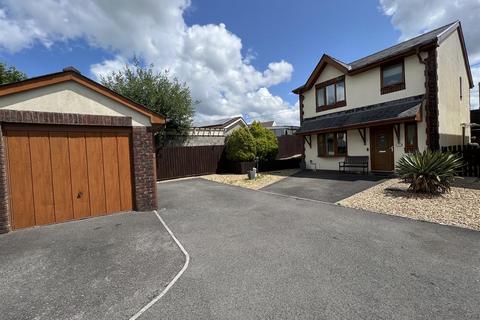 3 bedroom detached house for sale, Min Afon, Aberdare CF44