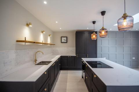 26 Poplar Close, Great Shelford, Cambridge, CB22 5LX