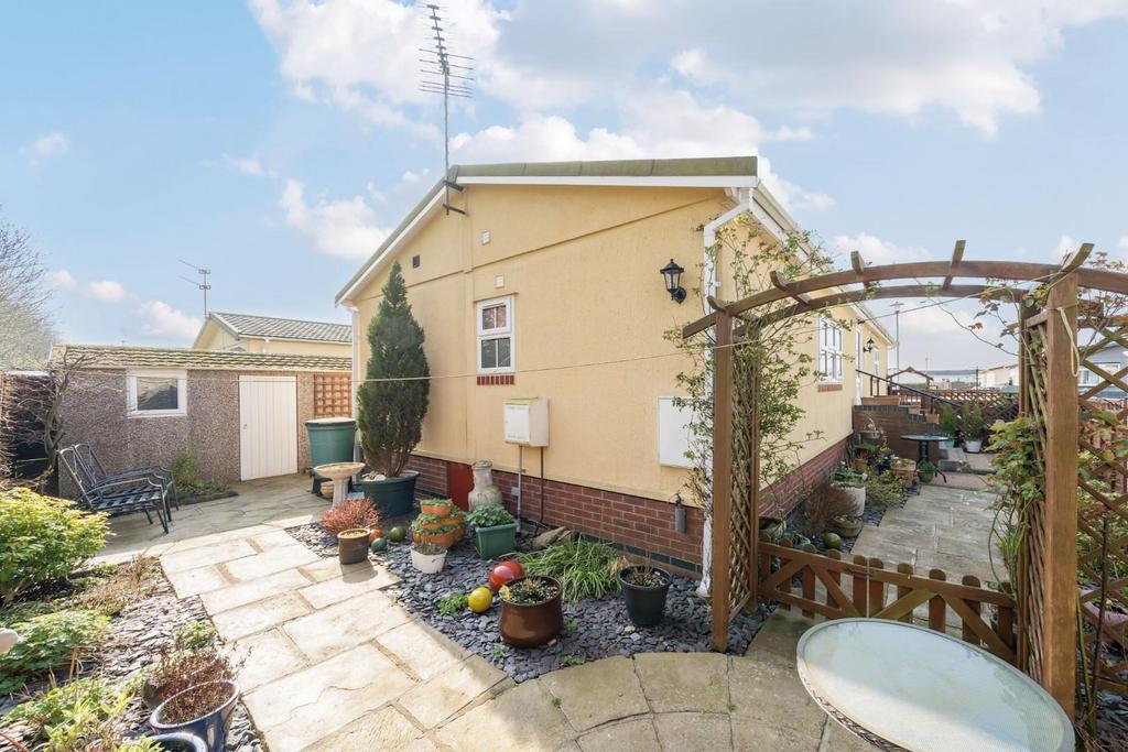 2nd view REAR GARDEN.jpg