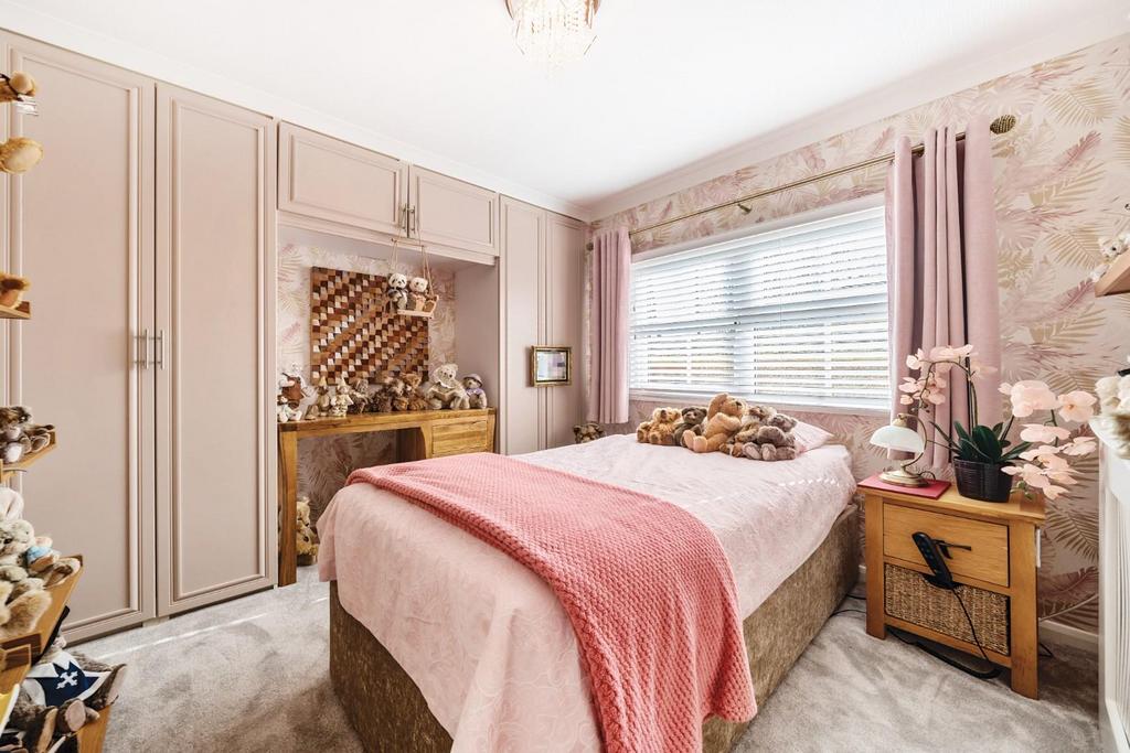 BEDROOM TWO.jpg
