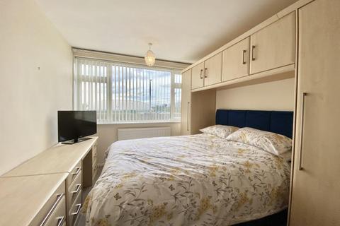215 High Street, Cranford, Hounslow, TW5 9PF