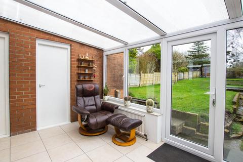 4 Thorncliffe Drive, Darwen, BB3 3QA