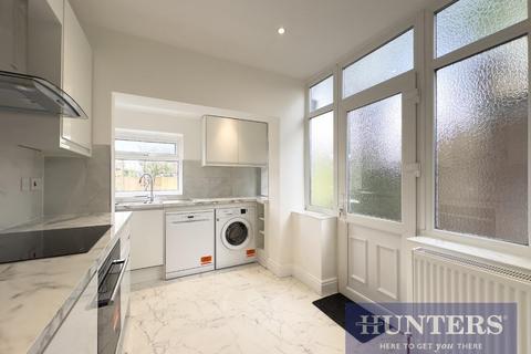 28 Mayfair Avenue, Worcester Park, KT4 7SL