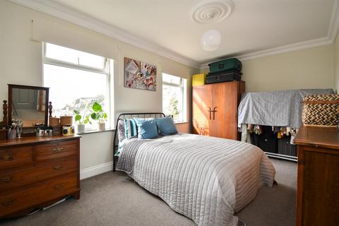 3 bedroom flat for sale, Marina, St. Leonards-On-Sea