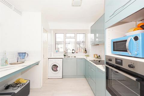 2 bedroom flat for sale, Robertson Terrace, Hastings