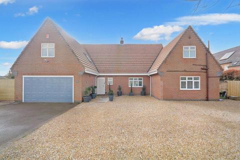 4 bedroom detached house for sale, Cradock Drive, Quorn