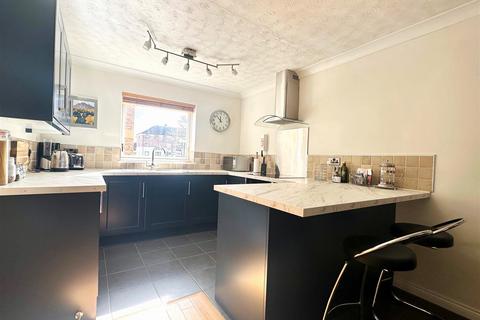 1 bedroom flat for sale, Postern Close, Bishops Wharf