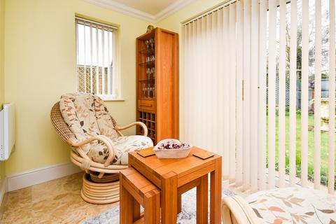 28 Quendale, Wombourne, Wolverhampton, WV5 8JZ