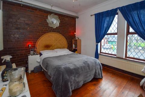 2 bedroom terraced house for sale, Castleford Road, Normanton WF6