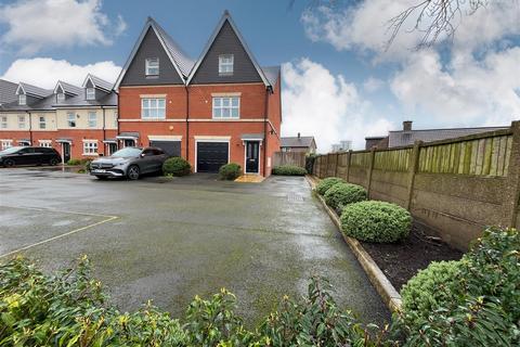 3 bedroom semi-detached house for sale, Wright Close, Handforth, Wilmslow