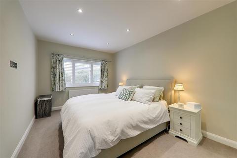 4 bedroom detached bungalow for sale, Worthing Road, Littlehampton BN16
