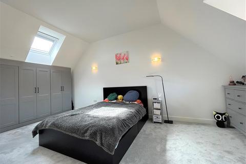 3 bedroom semi-detached house for sale, Ashington Way, Houghton Regis