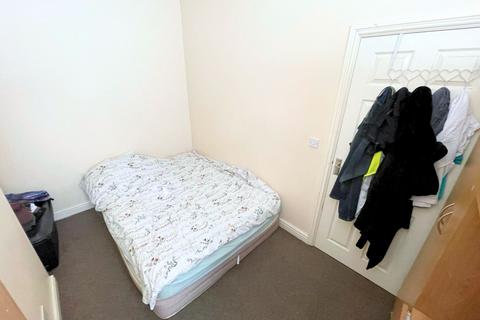 3 bedroom terraced house for sale - Wellesley Road, Oldbury, B68 8SA