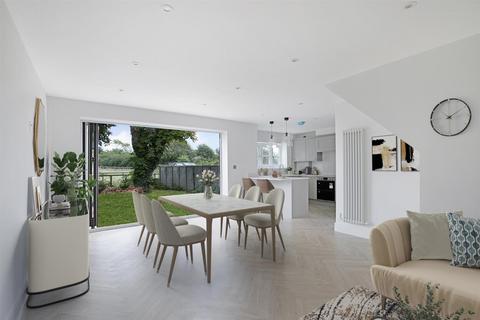 Pear Tree Cottage Epping Road, Nazeing, Waltham Abbey, EN9 2DH