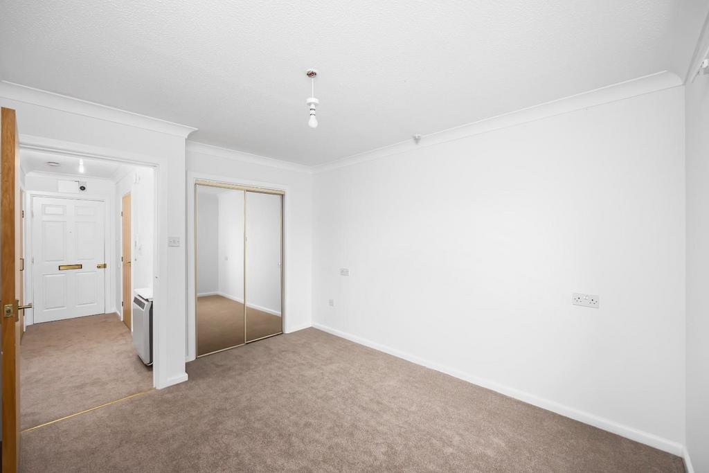 Amberly Court 19-0020.jpg