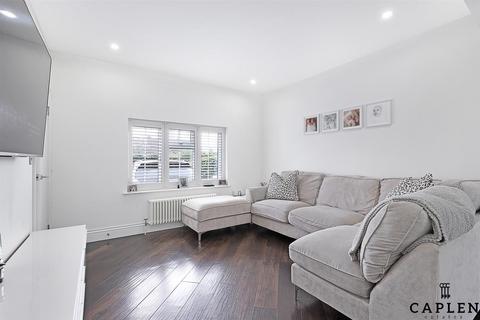 3 bedroom property for sale - Tysea Hill, Stapleford Abbotts