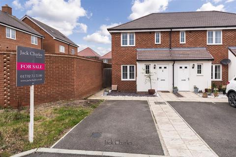 2 bedroom end of terrace house for sale, Maddocks Close, Paddock Wood