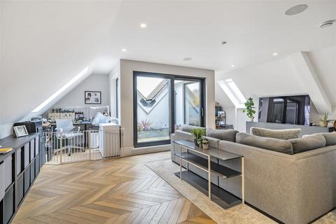 3 bedroom flat for sale, Penthouse Apartment, Nutley Terrace, Hampstead, NW3