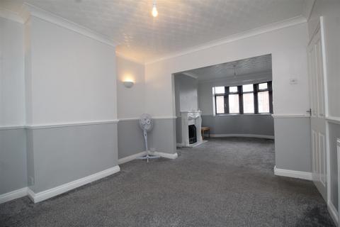 3 bedroom semi-detached house for sale - Coneygree Road, Stanground, Peterborough