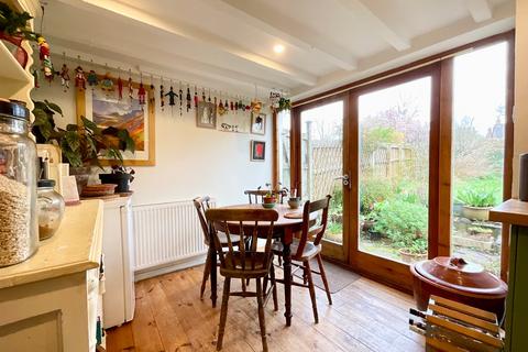 9 Baron Street, Usk, NP15 1AS