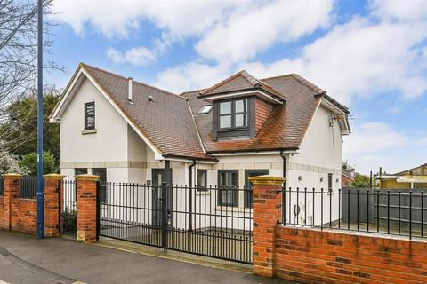 4 bedroom detached house for sale - Widley, Hampshire