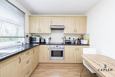 1 bedroom flat for sale, Hornbeam Road, Buckhurst Hill