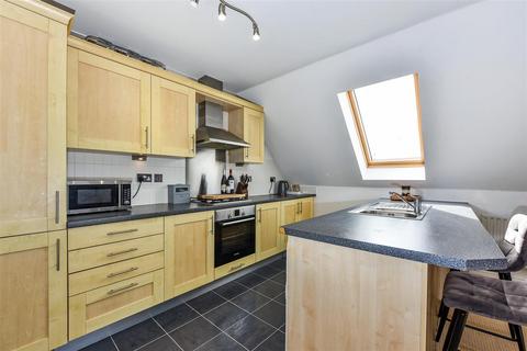 2 bedroom apartment for sale, Clanfield, Hampshire