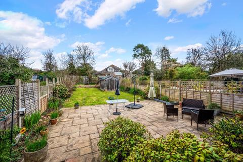 84 Amberley Gardens, Epsom, KT19 0NG