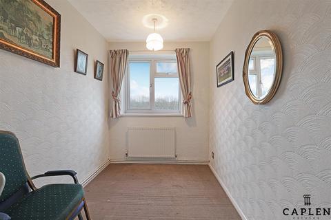 3 bedroom flat for sale - Hornbeam Road, Buckhurst Hill
