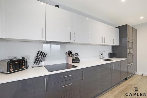 2 bedroom apartment for sale, Beck Square, London
