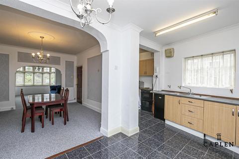 3 bedroom semi-detached house for sale, Old Church Road, London