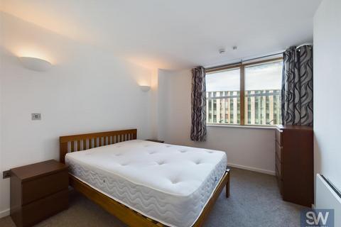 2 bedroom apartment to rent, West Point, Wellington Street, LS1 4JL