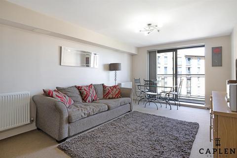 1 bedroom flat for sale, Eastern Avenue, Ilford