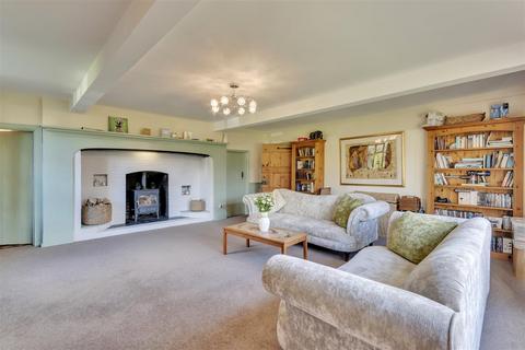 5 bedroom house for sale, Tilley Village, Nr Wem