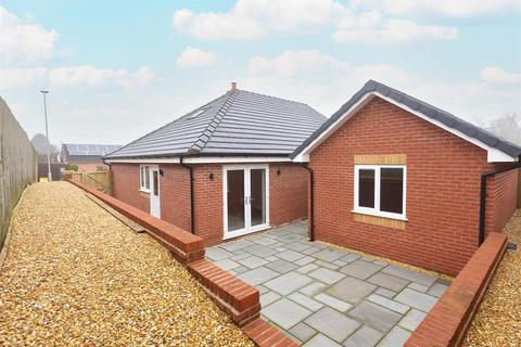 4 bedroom bungalow for sale, Fernhill Lane, Gobowen.