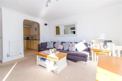 2 bedroom apartment for sale - Roding Lane, Buckhurst Hill