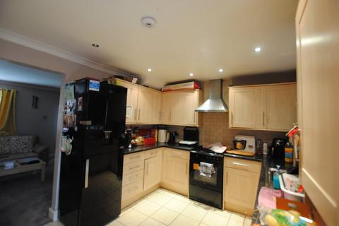 3 bedroom end of terrace house for sale, Armoury Drive, Kent DA12