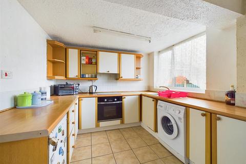 3 bedroom semi-detached house for sale, Yarwell Close, Nottingham NG3