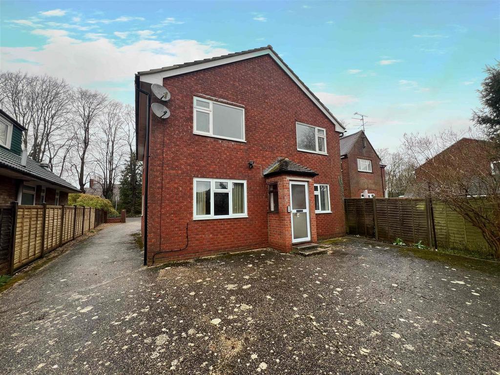 Darlington Road, Basingstoke RG21 2 bed for sale £230,000
