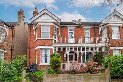 24 Minster Road, Bromley, BR1 4DZ